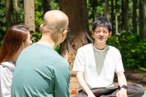 株式会社コマニー　塚本直之さん（専務取締役・人事/サスティナブル担当役員）と前野マドカ