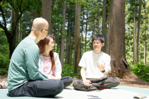 株式会社コマニー　塚本直之さん（専務取締役・人事/サスティナブル担当役員）と前野マドカ